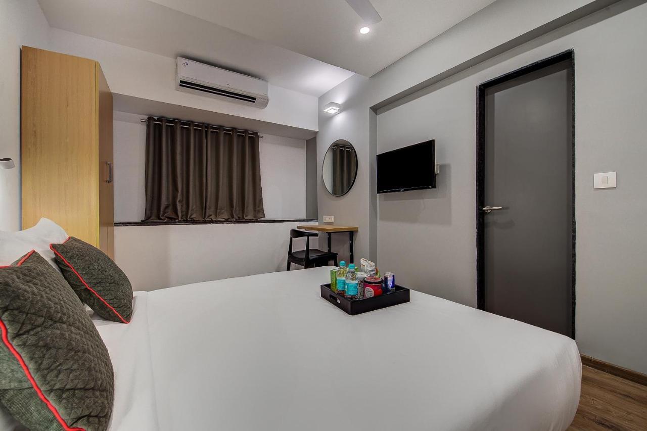 Hotel Unicontinental 孟买 外观 照片