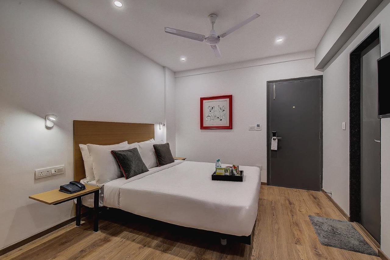 Hotel Unicontinental 孟买 外观 照片